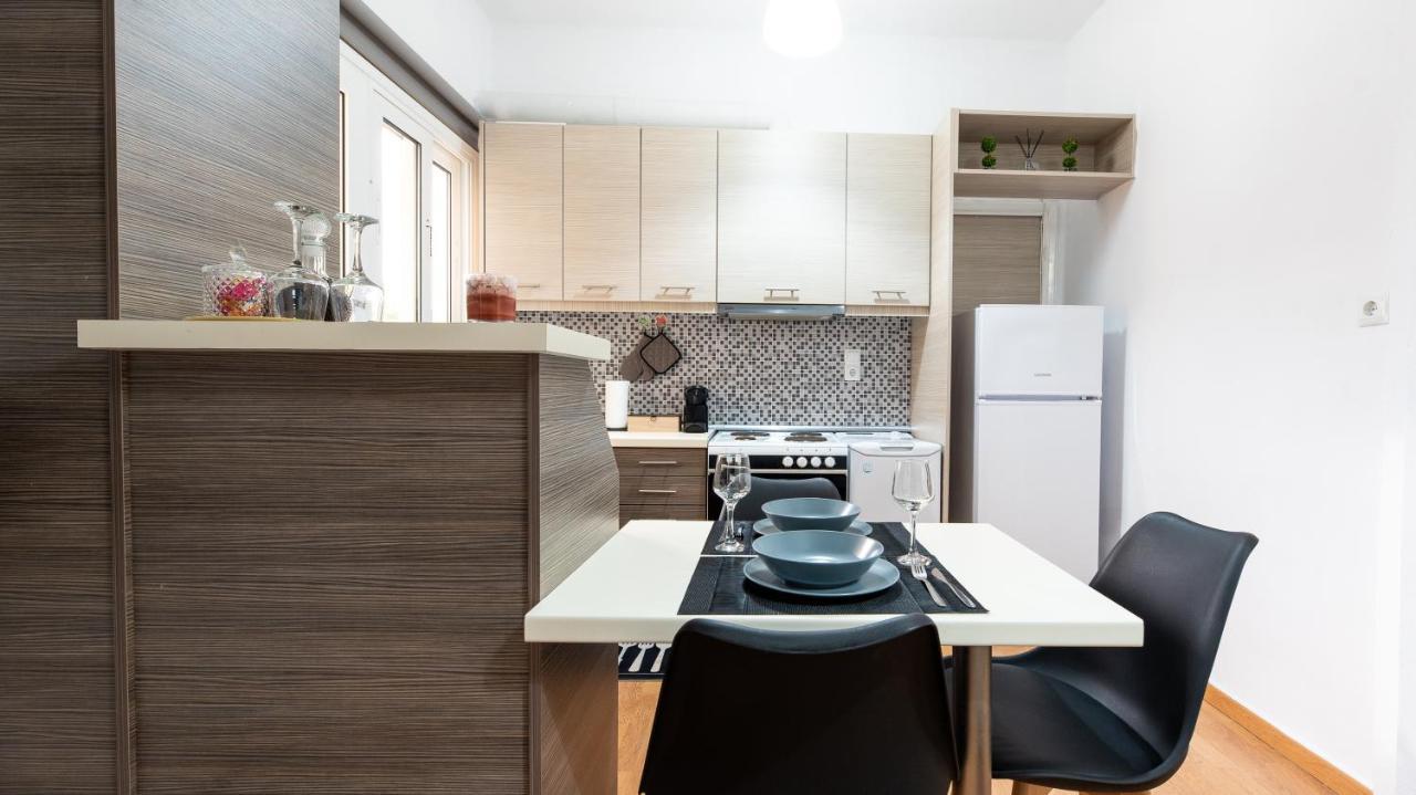 Aelia Apartment Artemida  Exterior photo